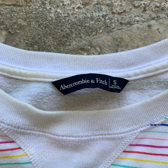 Rainbow cropped Abercrombie top size small - Picture 2 of 2
